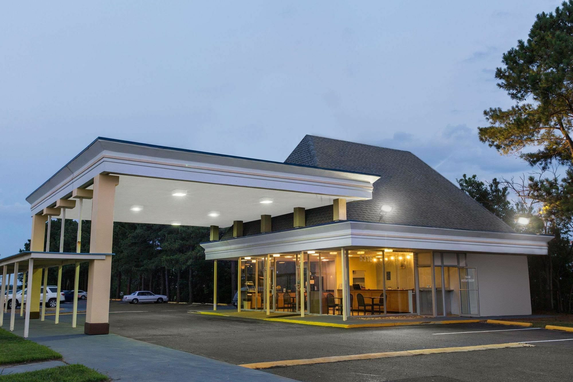 פרדריקסבורג Garden Inn Fredricksburg South מראה חיצוני תמונה