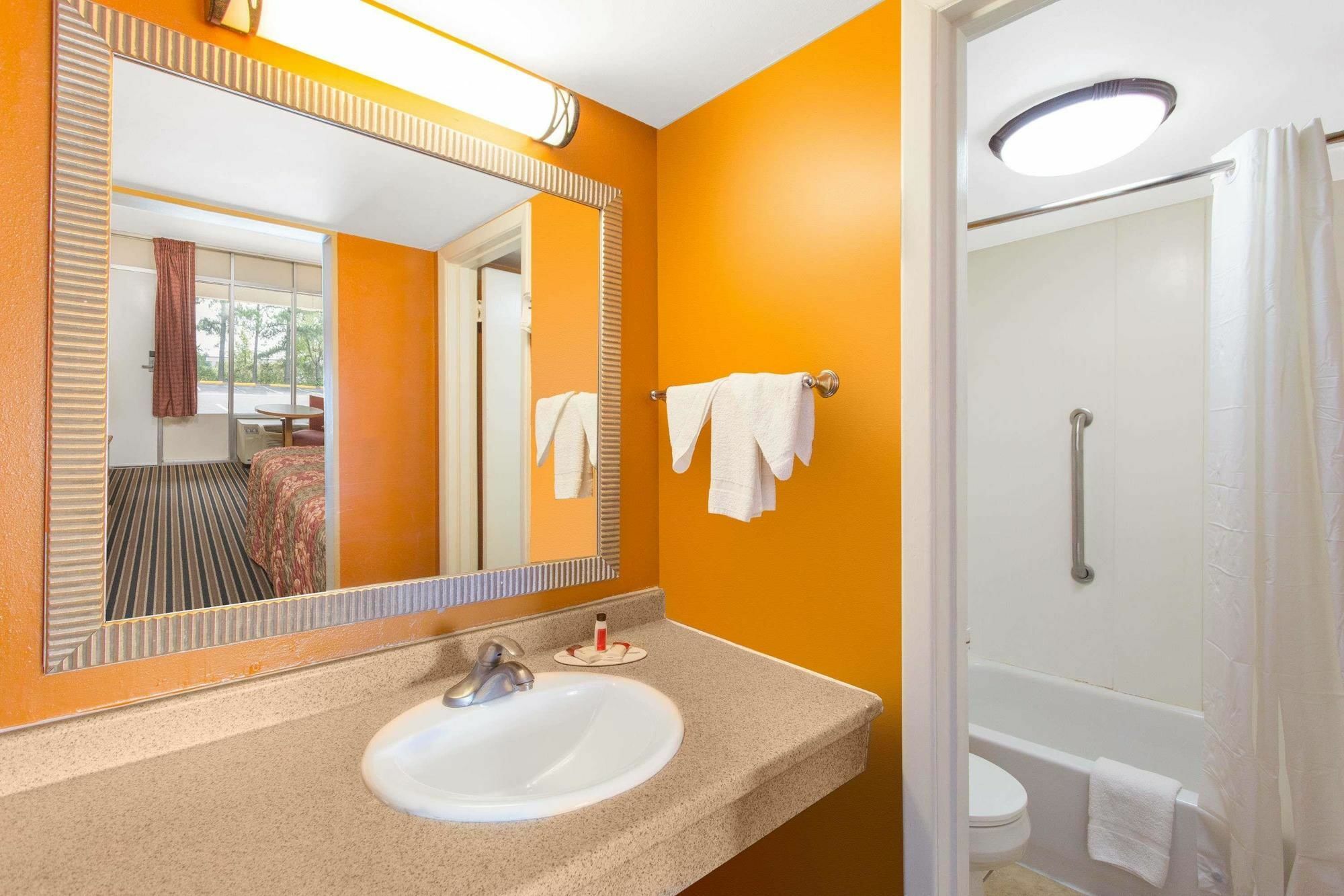 פרדריקסבורג Garden Inn Fredricksburg South מראה חיצוני תמונה